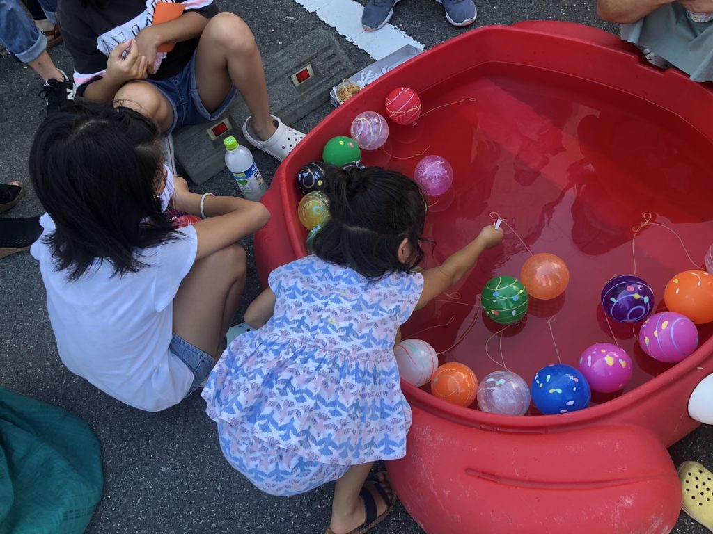夏祭りの様子